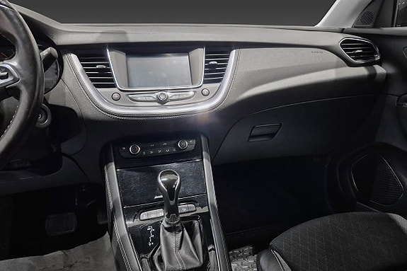 Opel Grandland X 10 of 30