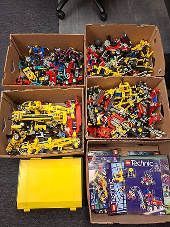 Eldre lego technic sett fra 80 og 90 tallet