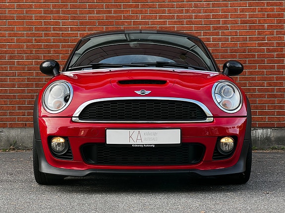 MINI Cooper S 3 of 5