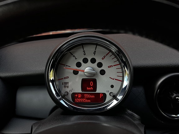 MINI Cooper S 18 of 25