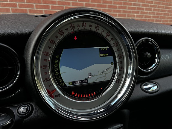 MINI Cooper S 25 of 25