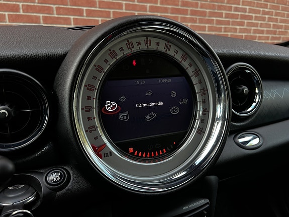 MINI Cooper S 22 of 25