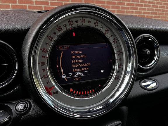 MINI Cooper S 23 of 25