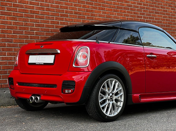 MINI Cooper S 7 of 25
