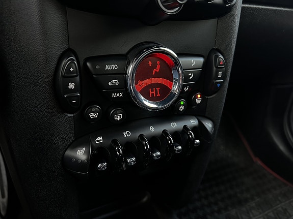 MINI Cooper S 21 of 25
