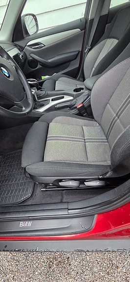 BMW X1 9 of 15