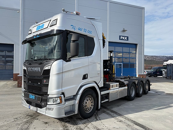 Scania R650B8x4*4NB med Palfinger PK 24001 SLD D og Palift krokløfter