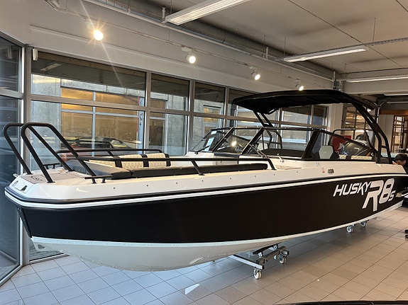 2021 Finnmaster/Husky R8S .med 350 Hk. V8 Yamaha .KUN 55 timer.  Innbytte Bil,