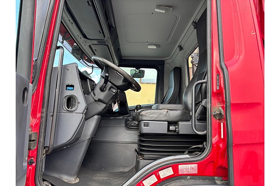 Scania P320 6x2*4 EURO5 + NTM BODY 13 of 23