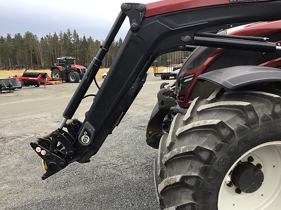 Valtra N174DST med laster og fronthydraulikk! 2019, kr 1 049 000,-