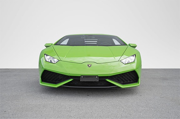 Lamborghini Huracan 3 of 5