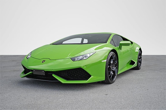 Lamborghini Huracan 2 of 5
