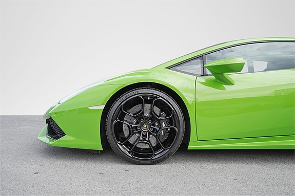 Lamborghini Huracan 5 of 5