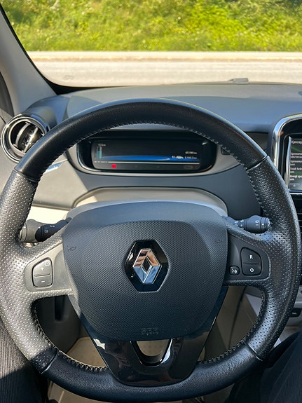 Renault Zoe 17 of 21