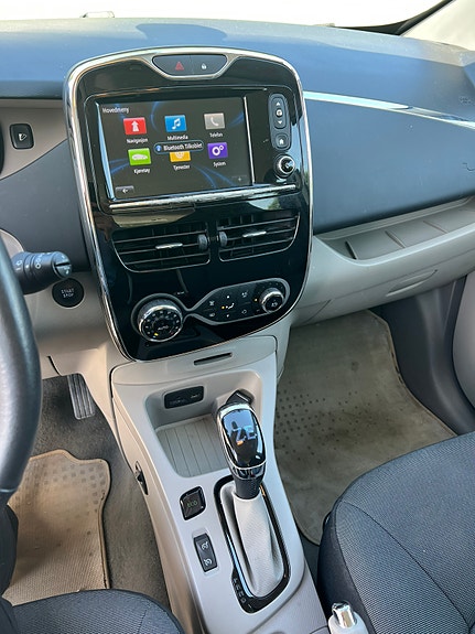 Renault Zoe 10 of 21