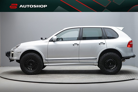Porsche Cayenne 5 of 5