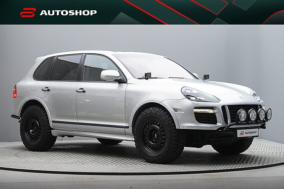 Porsche Cayenne 11 of 30