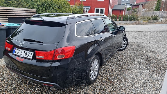 Honda Accord 12 of 30
