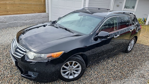 Honda Accord 8 of 30