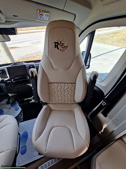 Rapido 666F/ Alde/ 4400kg/u.senkeseng/180hk 21 of 30