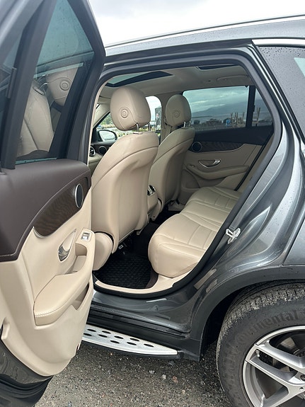 Mercedes-Benz GLC220 d 25 of 30