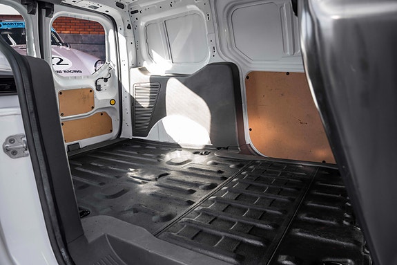 Ford Transit Connect 19 of 22