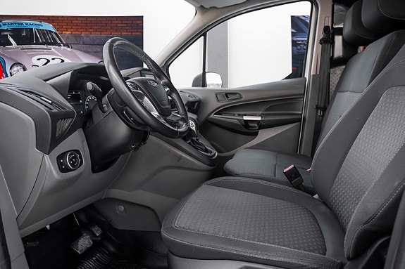 Ford Transit Connect 10 of 22