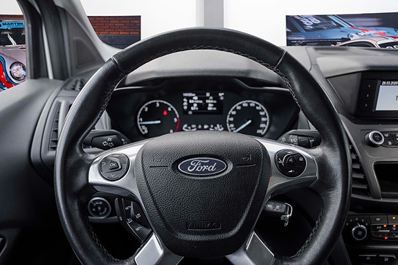 Ford Transit Connect 12 of 22