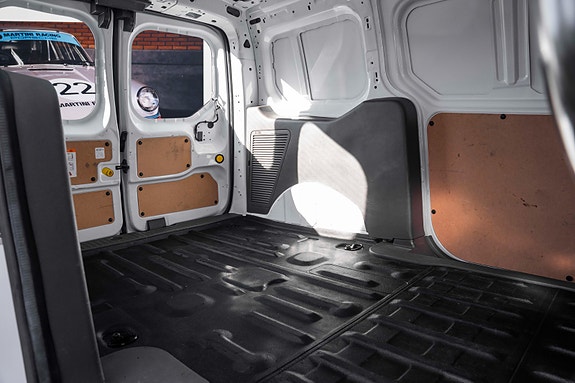 Ford Transit Connect 20 of 22