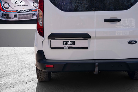 Ford Transit Connect 8 of 22