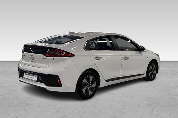 Hyundai IONIQ 10 hos Sommerseth