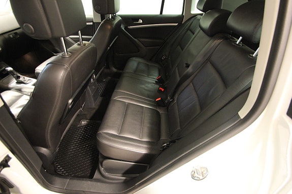 Volkswagen Tiguan 14 of 24