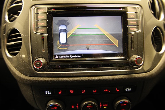Volkswagen Tiguan 15 of 24