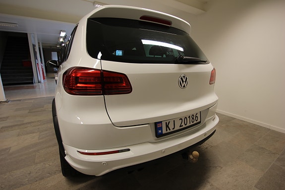 Volkswagen Tiguan 6 of 24