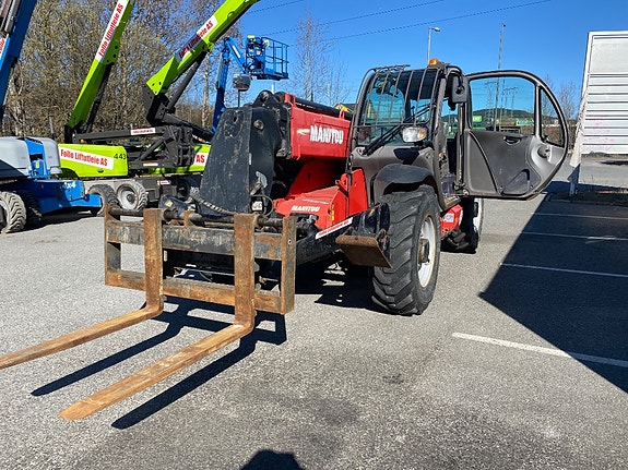 Manitou MT 1135 ST3B 2 of 5