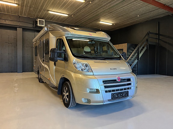 Bürstner T615 2.3 131HK / AC / GULVVARME / FUKTTEST / MARKISE / MÅ SES! 2 of 5