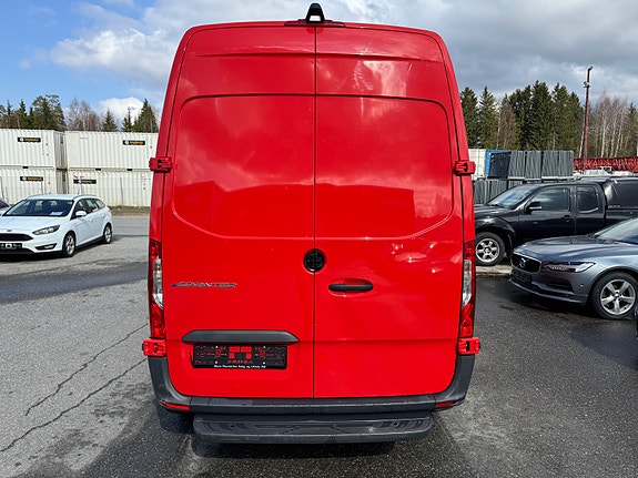 Mercedes-Benz eSprinter 312 4 of 5