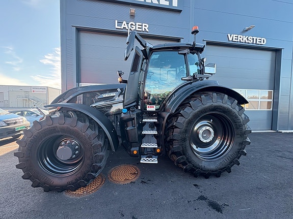 Valtra Q305 Demo - 306 hk - 284 t -2.99%rente - velutstyrt