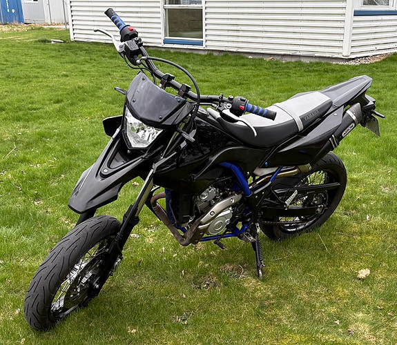 Yamaha WR 125 X 3 of 21
