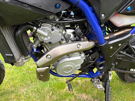 Yamaha WR 125 X 21 of 21