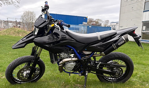 Yamaha WR 125 X 7 of 21