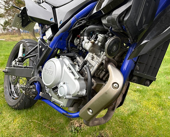 Yamaha WR 125 X 13 of 21