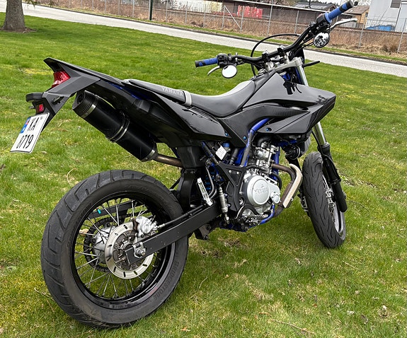 Yamaha WR 125 X 5 of 21