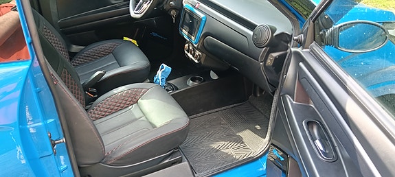 Ligier JS60 17 of 30