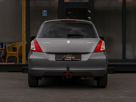 Suzuki Swift 8 of 30