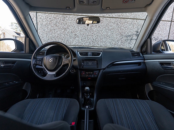 Suzuki Swift 24 of 30