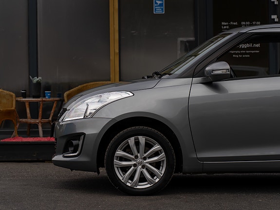 Suzuki Swift 11 of 30