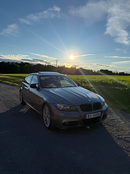 BMW 318d 11 of 14