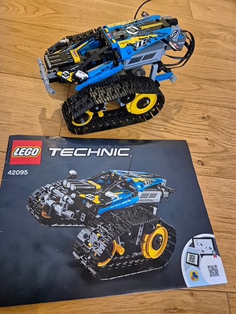 LEGO Technic 42095 beltekjøretøy – komplett med instruksjon 🚀