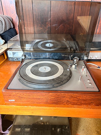 Lenco L85 platespiller – vintage hi-fi